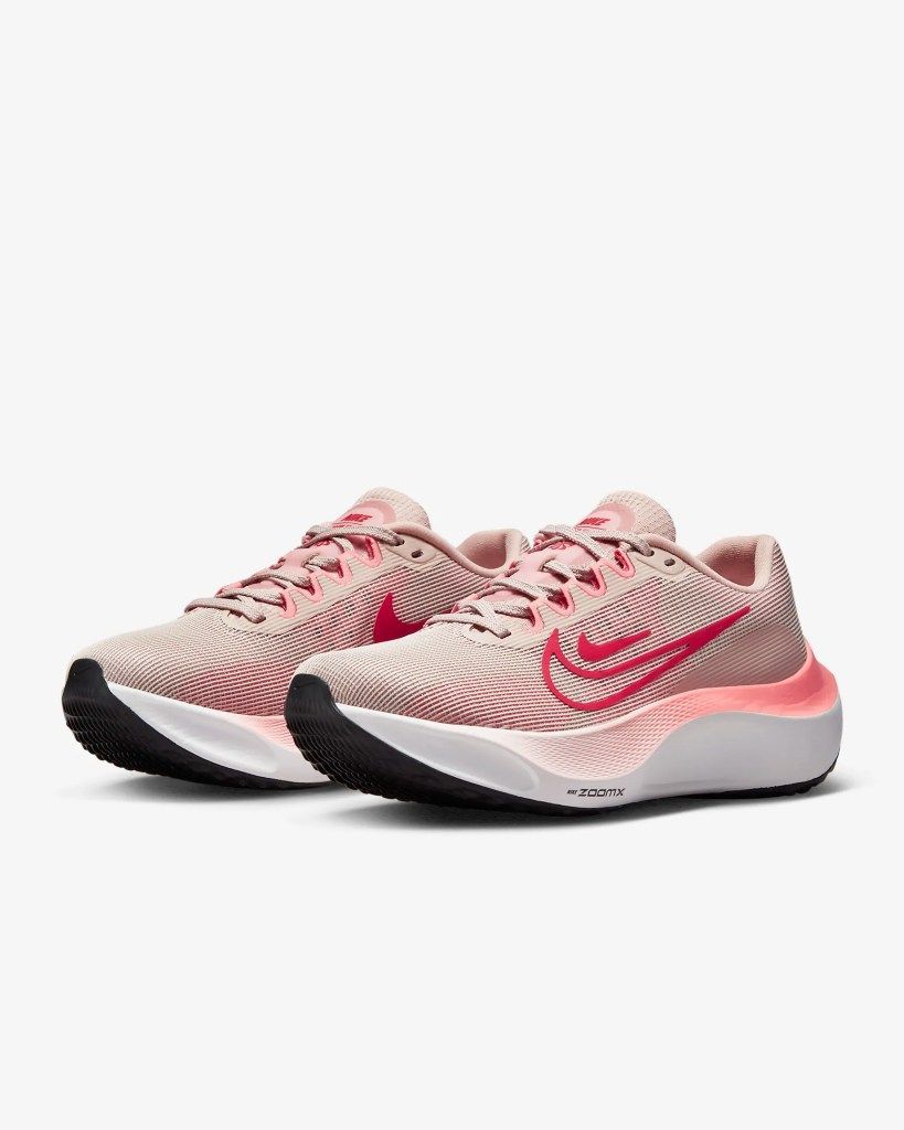 8 รองเท้าวิ่ง Nike ผู้หญิง ที่คุณไม่ควรพลาดในปี 2023