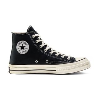 No. 1 - รองเท้าผ้าใบสีดำ รุ่น Chuck Taylor All Star Hi Black - 2