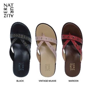 No. 3 - รองเท้าส้นเตารีด รุ่น Border Stitch NAH08 - 3