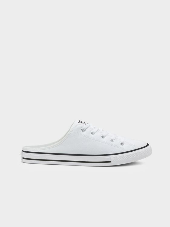 No. 3 - รองเท้าผ้าใบเปิดส้น รุ่น Chuck Taylor All Star Dainty Mule Slip - 3