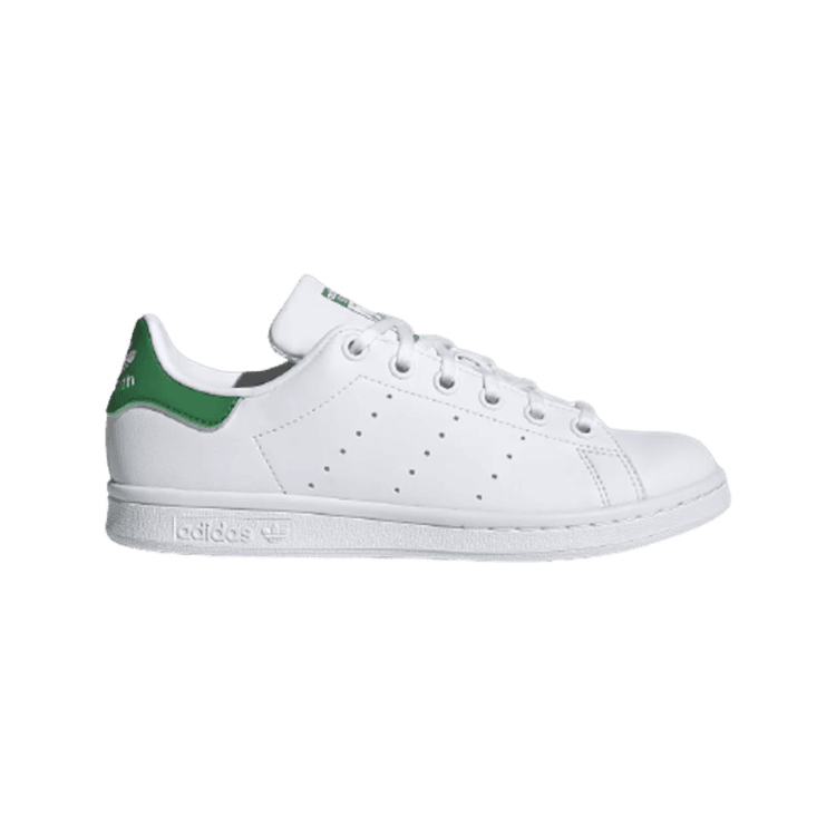 No. 6 - รองเท้าผ้าใบ ดารานิยมใส่ รุ่น Stan Smith - 1