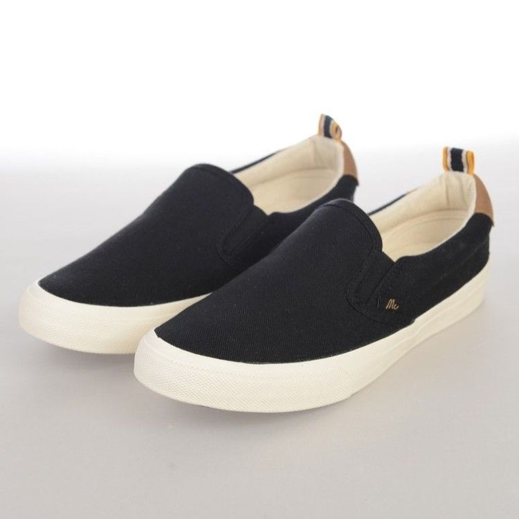 No. 8 - รองเท้าผ้าใบสีขาว รุ่น Slip On (M09Z004) - 5