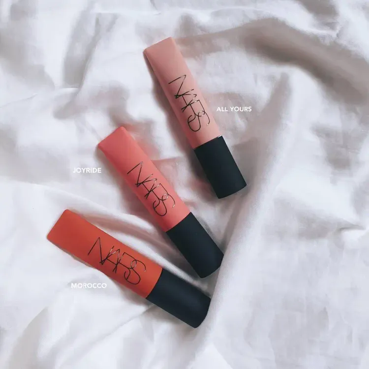 No. 2 - ลิปสติกสีนู้ด รุ่น Air Matte Lip Color - 3