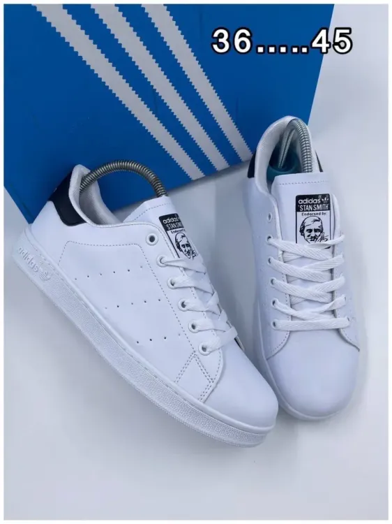 No. 5 - รองเท้าผ้าใบหนังสำหรับผู้ชาย รุ่น Stan Smith - 1