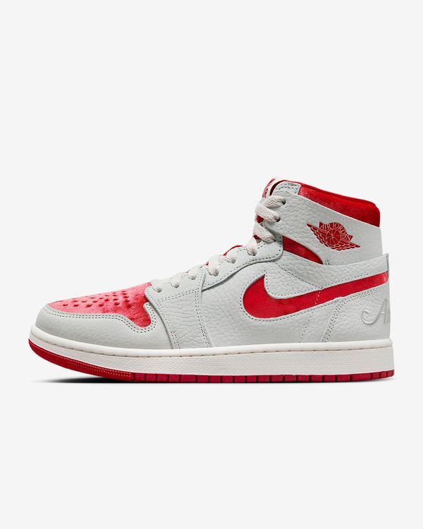 No. 1 - รองเท้าหุ้มข้อ รุ่น Air Jordan 1 Zoom CMFT 2 - 1