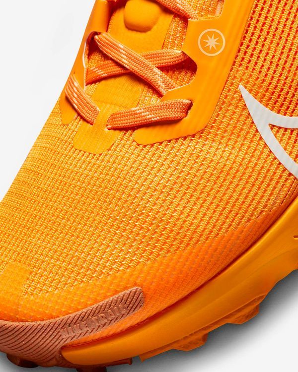 No. 5 - รองเท้าวิ่ง Nike สำหรับผู้หญิง รุ่น Kiger 9 - 5