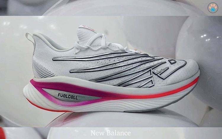 No. 4 - รองเท้าวิ่ง New Balance รุ่น FuelCell SuperComp Elite v3 - 2