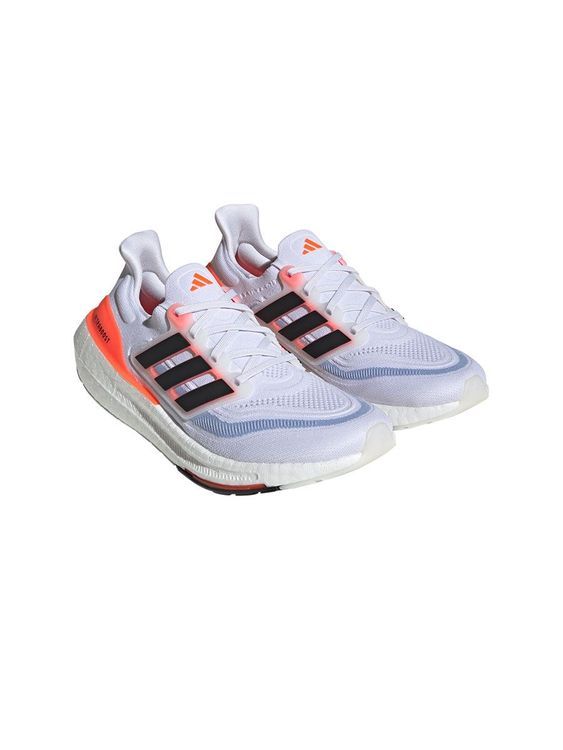 No. 1 - รองเท้าวิ่ง Adidas ผู้ชาย รุ่น Ultraboost Light - 2